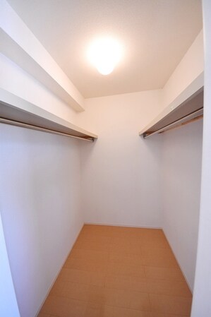 ル・ソレイユの物件内観写真